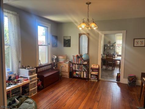 10 5TH Street Frenchtown NJ 08825