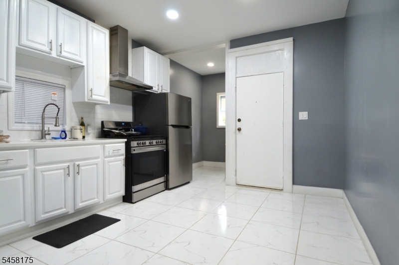 1059 Lafayette Street Elizabeth NJ 07201