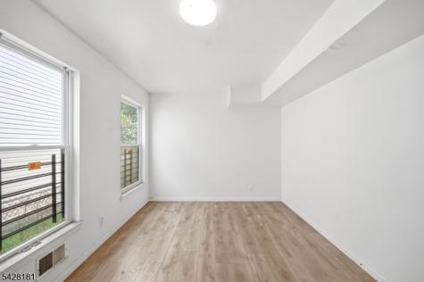 24 Johnson Avenue Newark NJ 07108