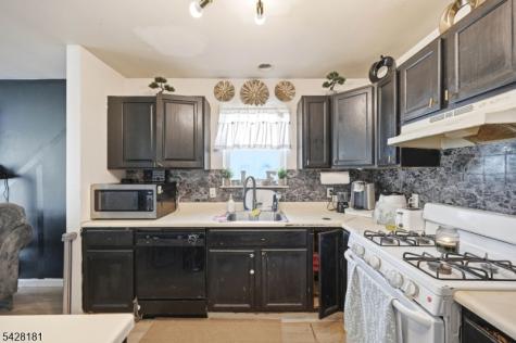 24 Johnson Avenue Newark NJ 07108