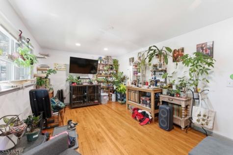 2072 Elizabeth Avenue Rahway NJ 07065