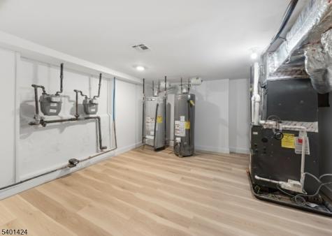 189 N Oraton Parkway East Orange NJ 07017