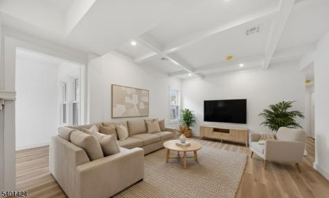 189 N Oraton Parkway East Orange NJ 07017