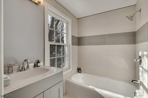 56 Pine Street Verona NJ 07044