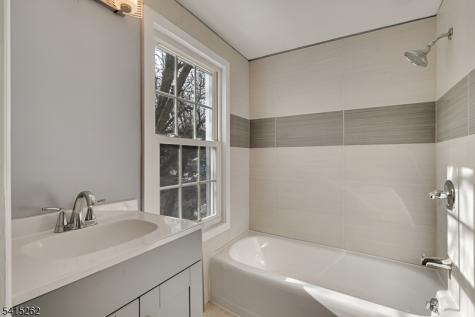 56 Pine Street Verona NJ 07044
