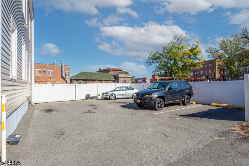 19 Arch Street Bloomfield NJ 07003