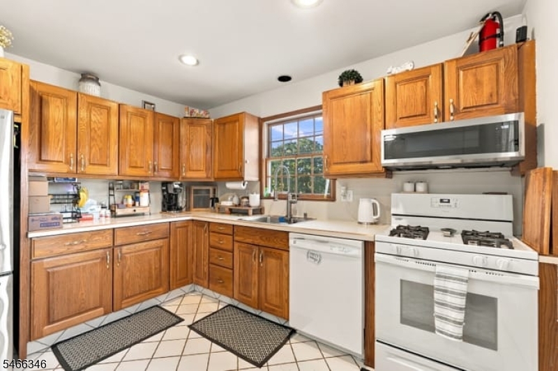2 Keegan Place Sayreville NJ 08872