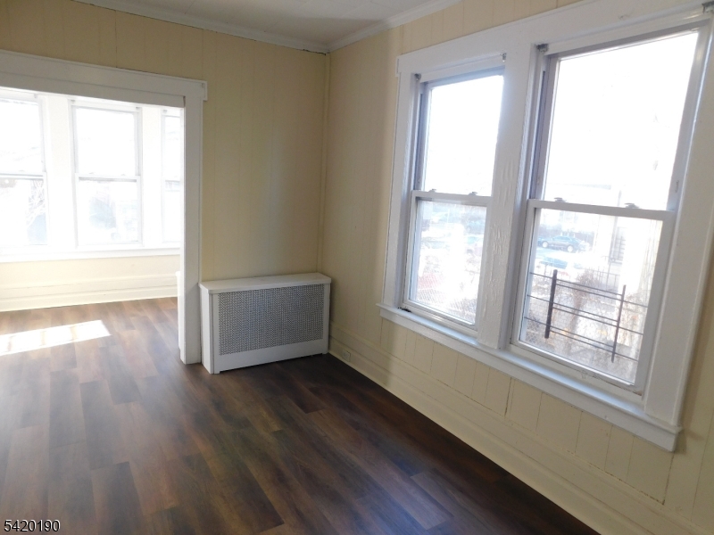 282 Renner Avenue Newark NJ 07112