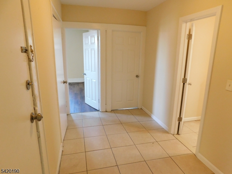 282 Renner Avenue Newark NJ 07112
