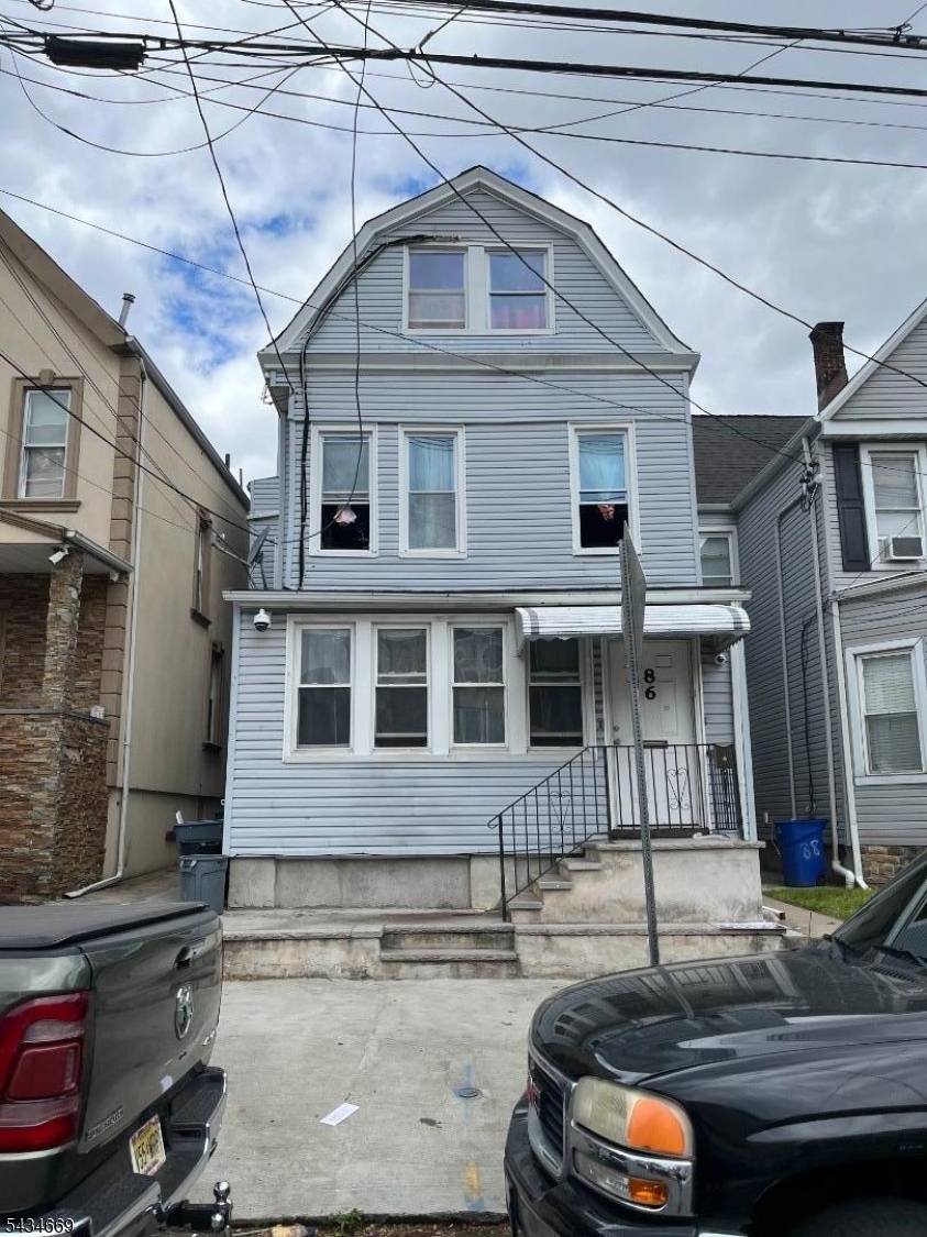 86 Oraton Street Newark NJ 07104