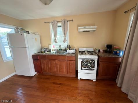 86 Oraton Street Newark NJ 07104