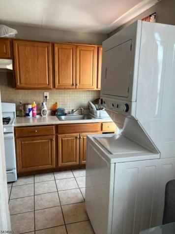 86 Oraton Street Newark NJ 07104