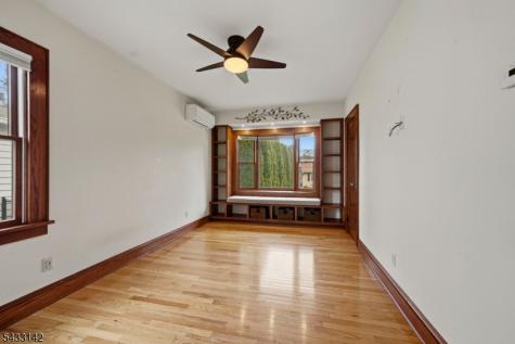 23 2ND Avenue Hawthorne NJ 07506