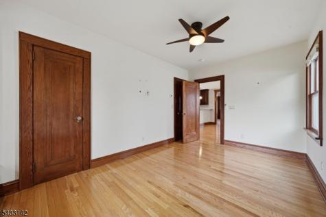 23 2ND Avenue Hawthorne NJ 07506
