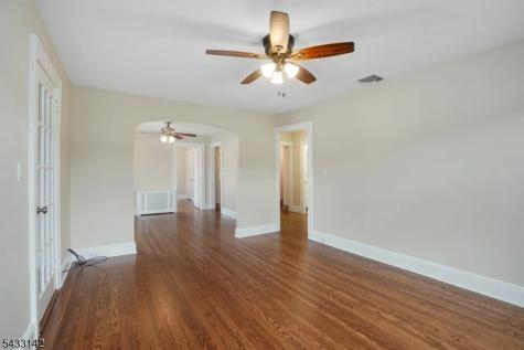 23 2ND Avenue Hawthorne NJ 07506
