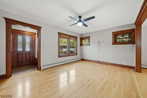23 2ND Avenue Hawthorne NJ 07506