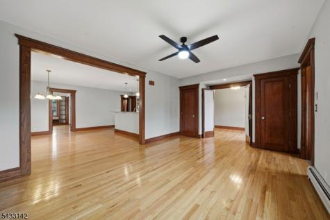 23 2ND Avenue Hawthorne NJ 07506