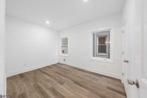 16 Headley Terrace Irvington NJ 07111