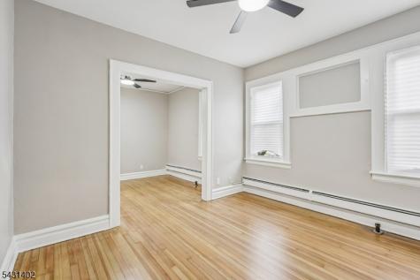 301 E 9th Avenue Roselle NJ 07203