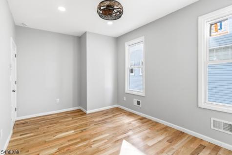 280 Conklin Avenue Hillside NJ 07205