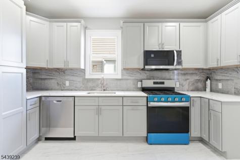 280 Conklin Avenue Hillside NJ 07205