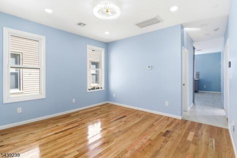 280 Conklin Avenue Hillside NJ 07205