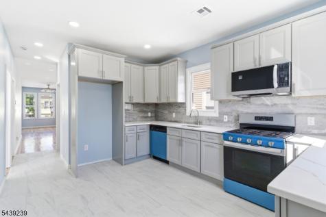 280 Conklin Avenue Hillside NJ 07205