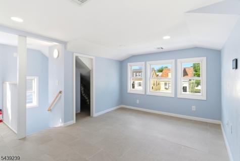 280 Conklin Avenue Hillside NJ 07205