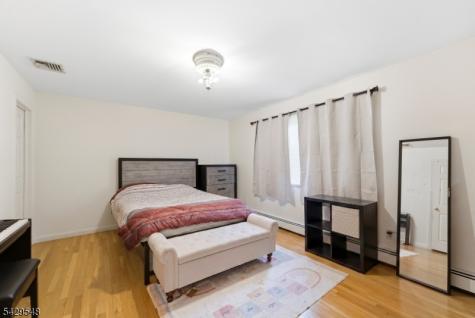 767 Kingsland Avenue Ridgefield NJ 07657