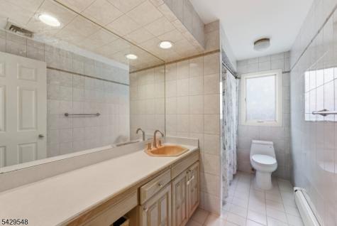 767 Kingsland Avenue Ridgefield NJ 07657