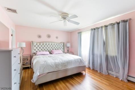 767 Kingsland Avenue Ridgefield NJ 07657