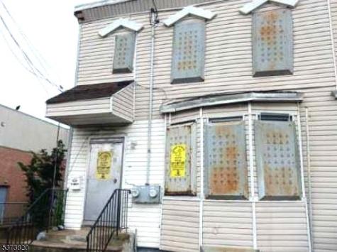 648 S 11th Street Newark NJ 07103