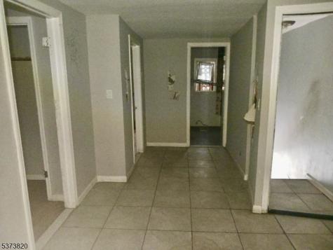 648 S 11th Street Newark NJ 07103