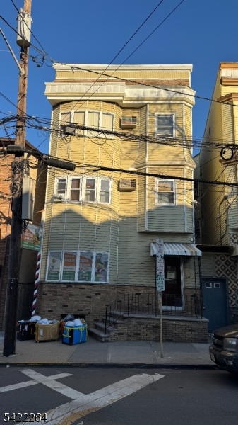 64 Congress Street Newark NJ 07105