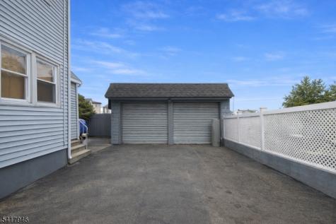 369 Totowa Avenue Paterson NJ 07502