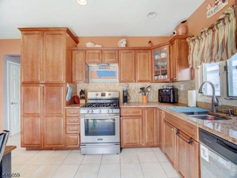564 Passaic Avenue Kenilworth NJ 07033