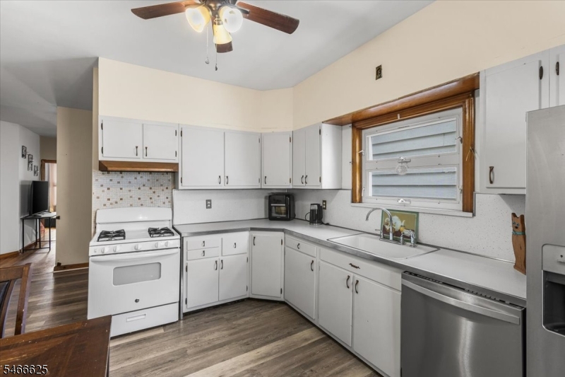 76 Prospect Avenue Bayonne NJ 07002