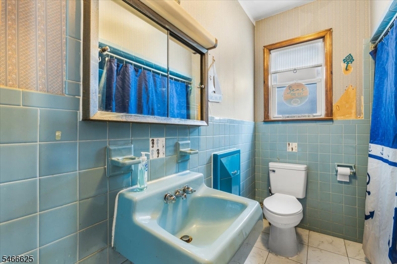 76 Prospect Avenue Bayonne NJ 07002