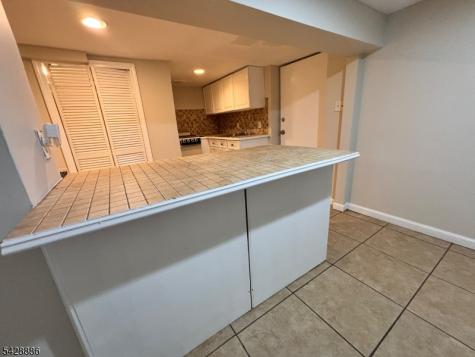 288 Totowa Avenue Paterson NJ 07502