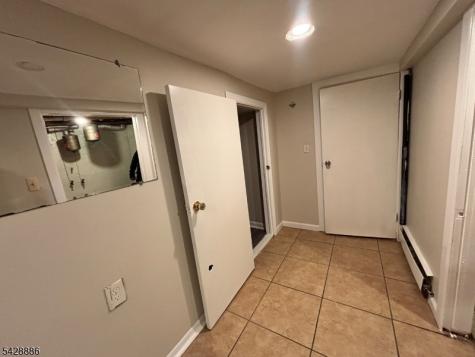 288 Totowa Avenue Paterson NJ 07502