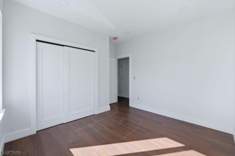 97 9TH Avenue Newark NJ 07107