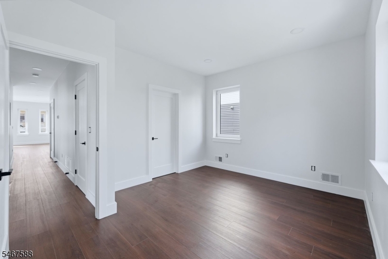 97 9TH Avenue Newark NJ 07107