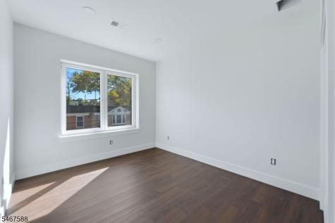 97 9TH Avenue Newark NJ 07107