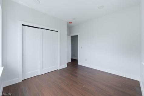 97 9TH Avenue Newark NJ 07107