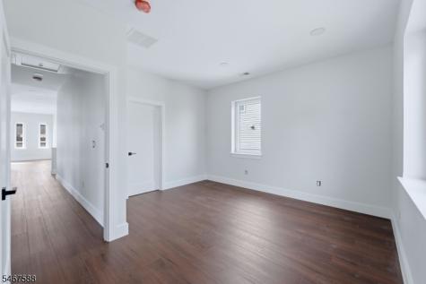 97 9TH Avenue Newark NJ 07107