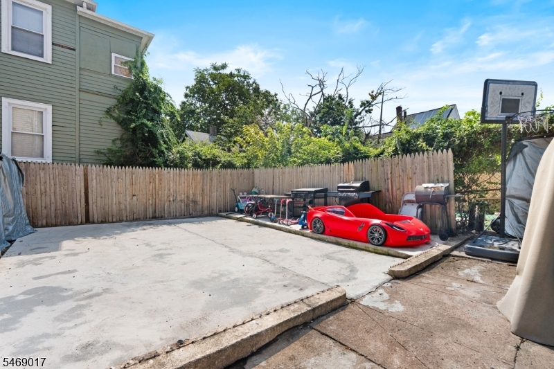 83 Mercer Street Paterson NJ 07524
