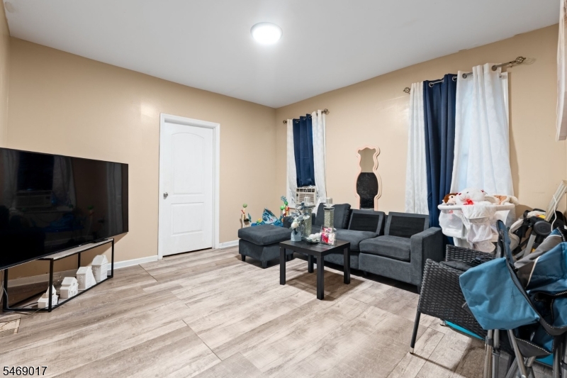 83 Mercer Street Paterson NJ 07524