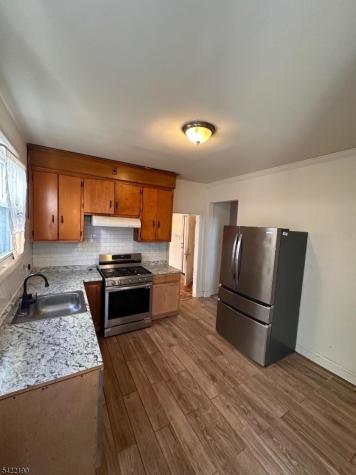 89 Aldine Street Newark NJ 07112