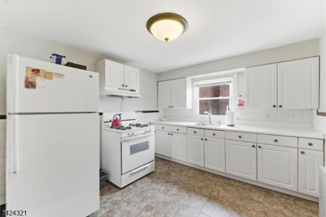 554 Kingsland Avenue Lyndhurst NJ 07071
