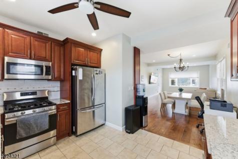 554 Kingsland Avenue Lyndhurst NJ 07071